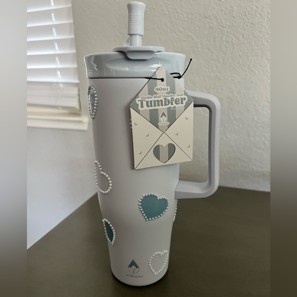 NWT Wellness brand heap tumbler with hearts